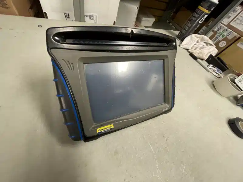 Gallery image 2 for 2015 Case IH FM750 RTK Guidance System