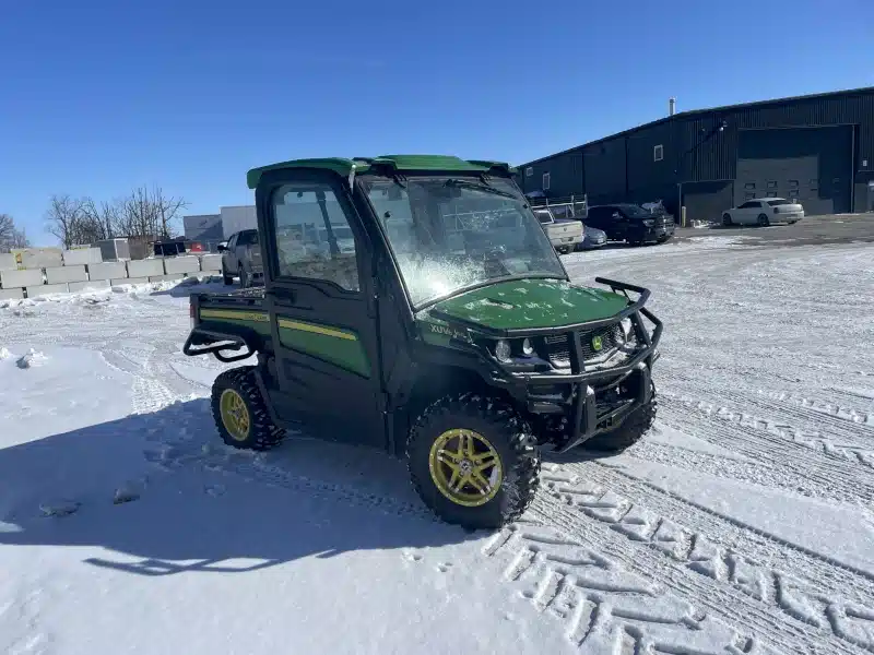 2019 John Deere XUV 835R Utility Vehicle