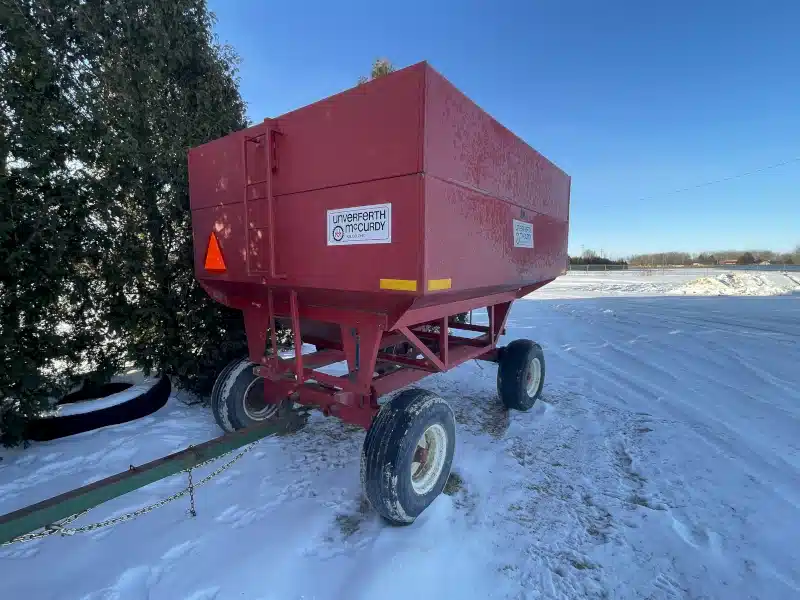 Gallery image 2 for Unverferth 225 Gravity Box