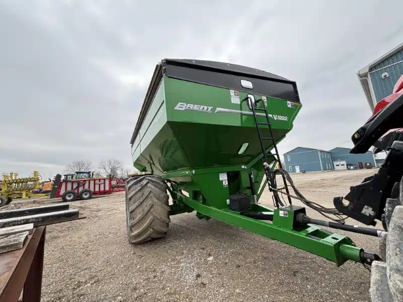 Gallery image 2 for 2023 Brent V1000 Grain Cart