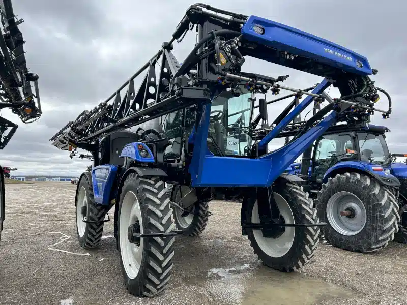 Gallery image 1 for 2026 New Holland SP.310F Sprayer - Self Propelled