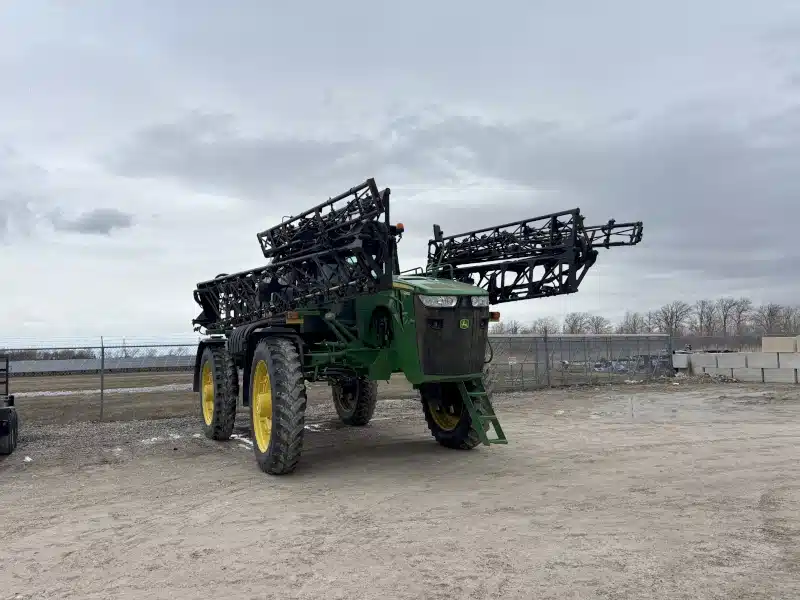 Gallery image 1 for 2012 John Deere 4940 Sprayer - Self Propelled