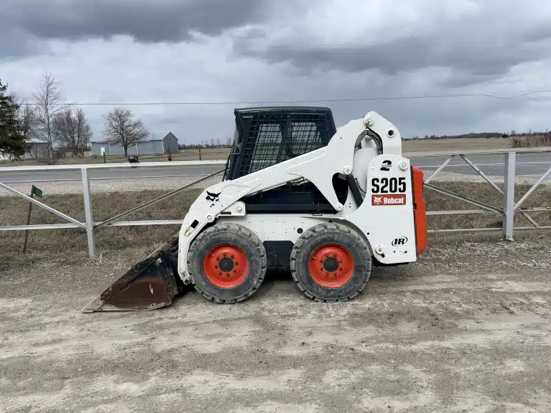 Gallery image 2 for 2011 Bobcat S205 Skid Steer