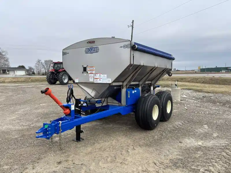 Gallery image 2 for 2026 Doyle 8-TON Spreader - Fertilizer
