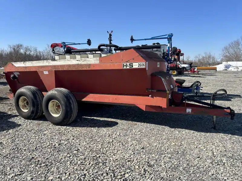 Gallery image 2 for 2007 H&S 2606 Manure Spreader