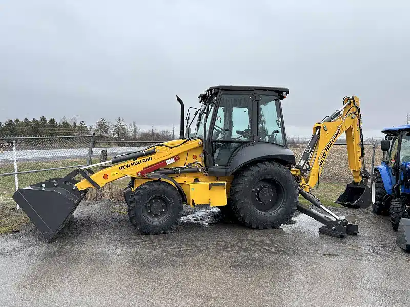 Gallery image 2 for 2026 New Holland B75DP Backhoe Loader