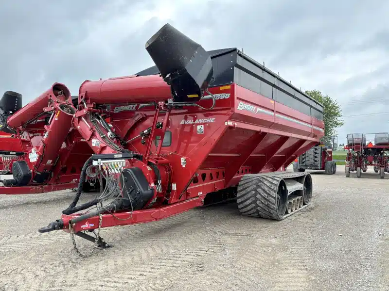 Gallery image 1 for 2023 Brent 1598 Grain Cart