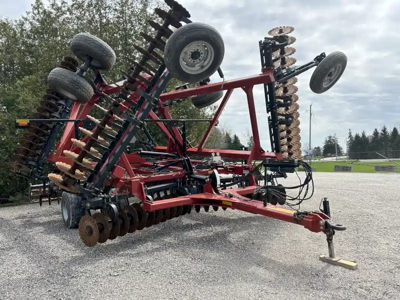 Gallery image 2 for 2015 Case IH TRUE-TANDEM 335VT Vertical Tillage