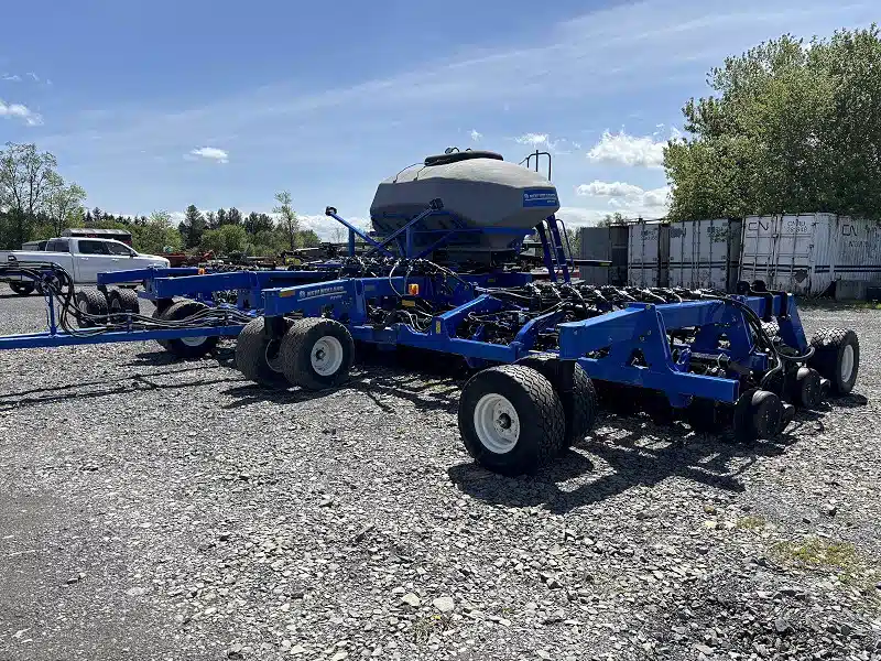 Photo de la Galerie 1 pour 2024 New Holland P2185 40FT 7 Semoir à air