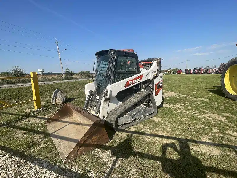 Gallery image 1 for 2022 Bobcat T64 Track Loader