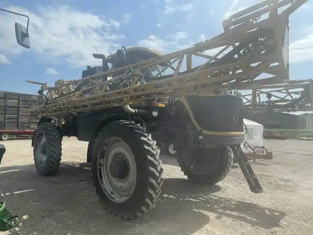 Gallery image 1 for 2013 RoGator RG1300 Sprayer - Self Propelled