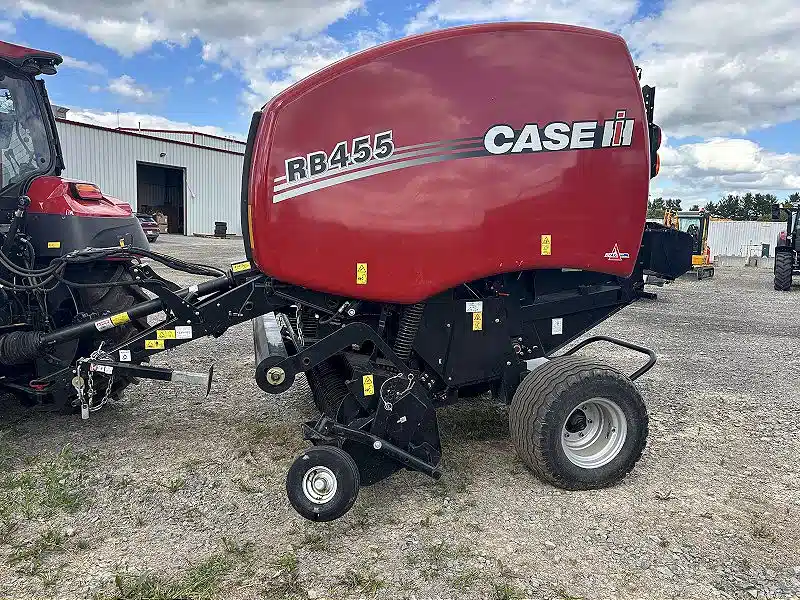 Gallery image 2 for 2022 Case IH RB455 Round Baler