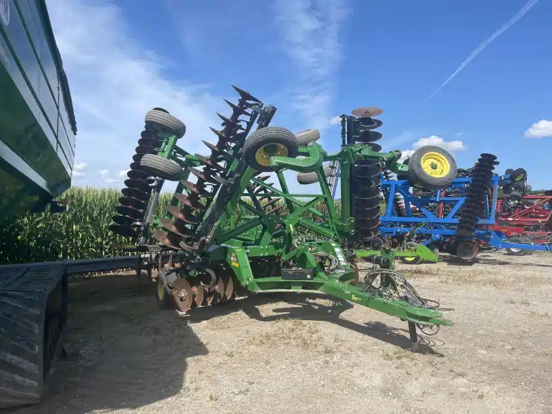 Gallery image 1 for 2013 John Deere 2623 Disc