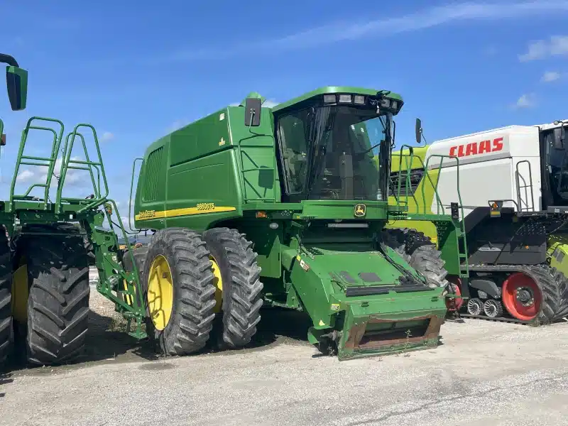 Photo de la Galerie 1 pour 2004 John Deere 9860 STS Batteuse