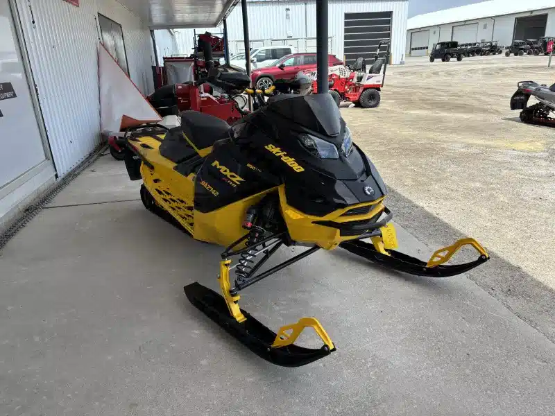 Photo de la Galerie 2 pour 2025 Ski-Doo MXZ XRS Motoneige