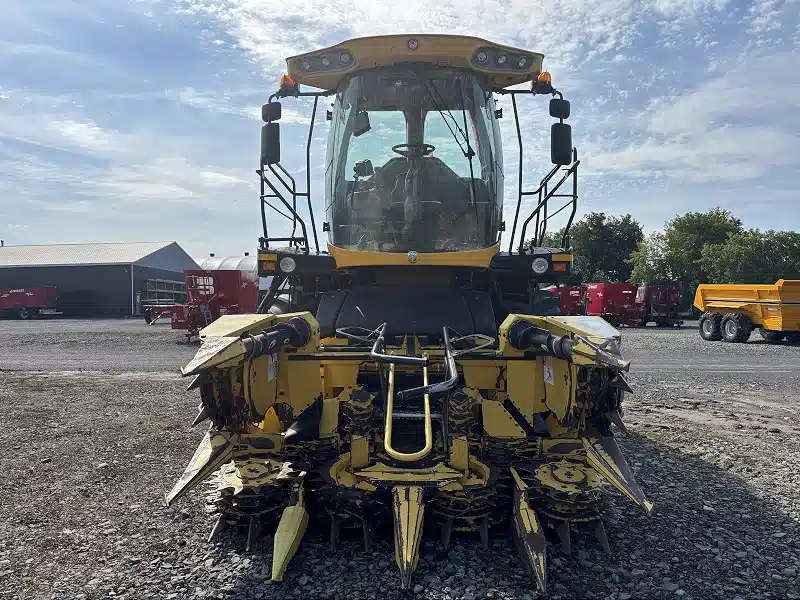 Gallery image 2 for 2012 New Holland FR9040 Forage Harvester