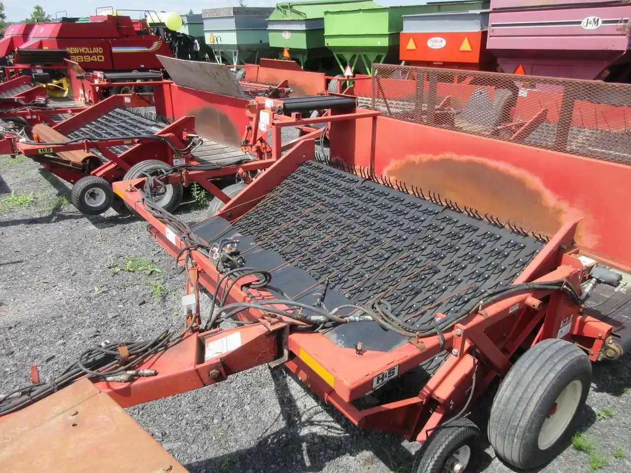 Gallery image 1 for Used H&S HSM9 Windrow Merger
