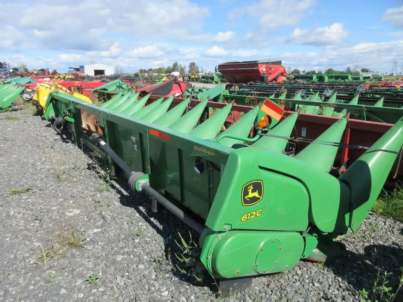 Gallery image 1 for John Deere 612C Header - Row Crop