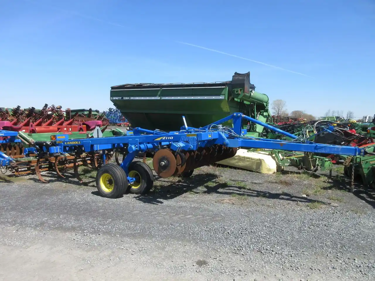 Gallery image 1 for Used Landoll 2110 Disc Chisel