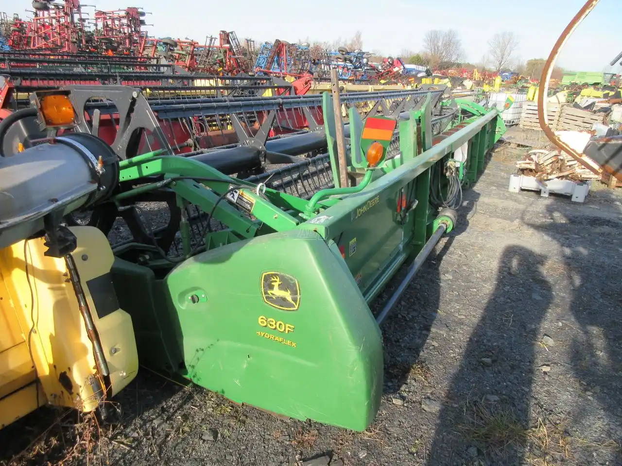 Gallery image 1 for Used John Deere 630F Header - Flex