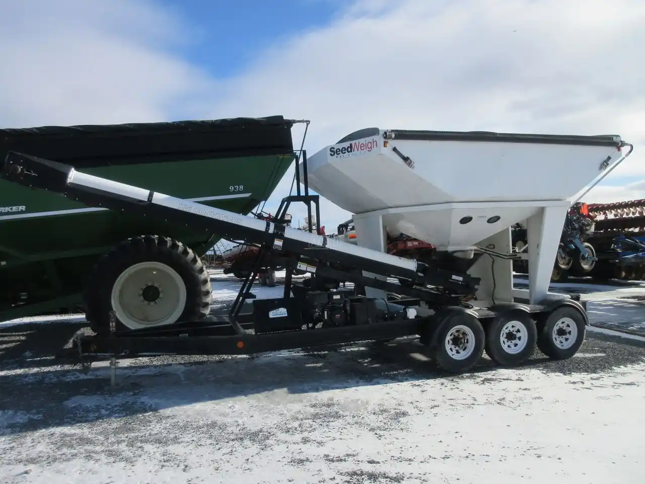 Image for Used 2011 Pace American PK329386 Seed Tender