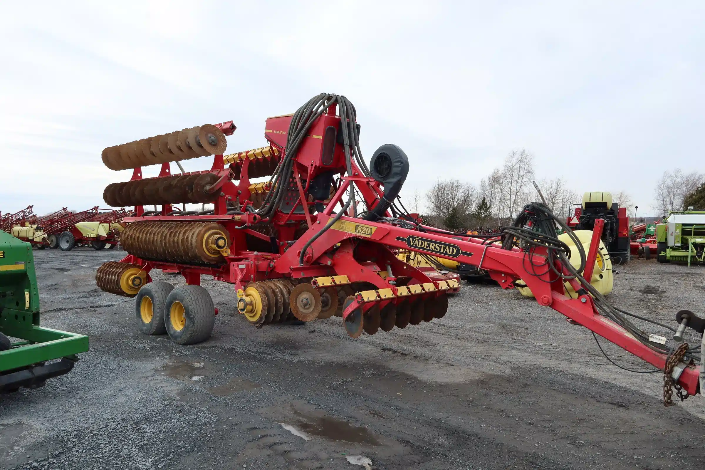 Gallery image 1 for Used Väderstad Carrier 820 Disc High Speed