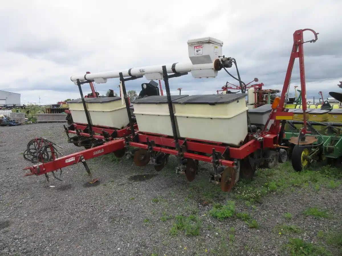 Used Case IH 1200 Planter