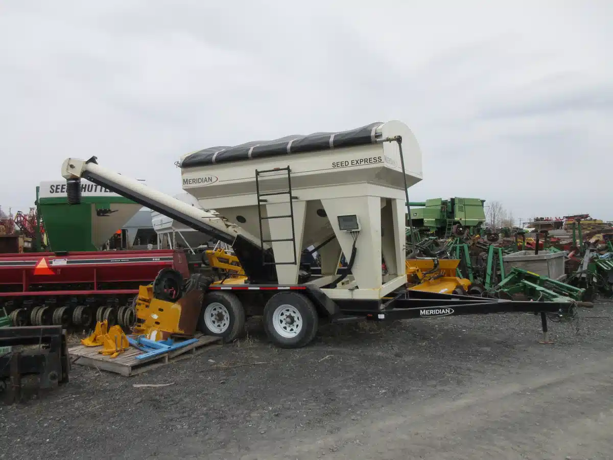 Friesen 240RT Grain Cart