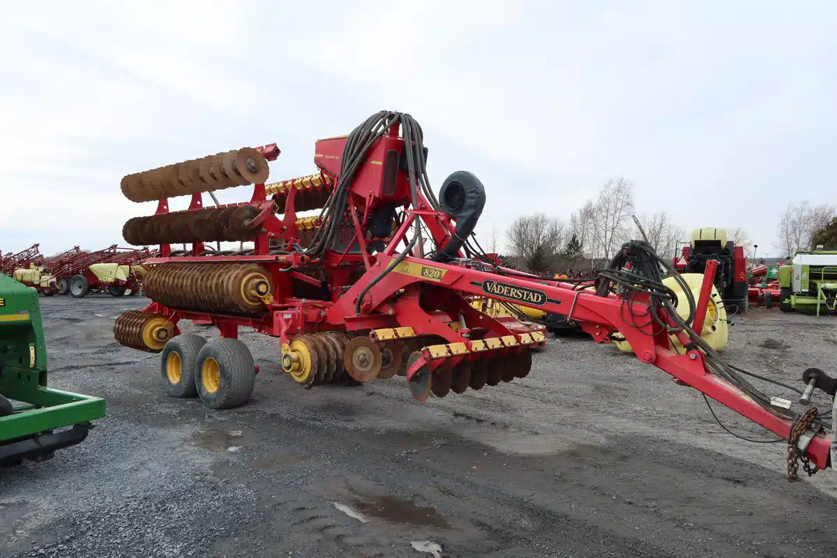 Väderstad Carrier 820 Air Seeder