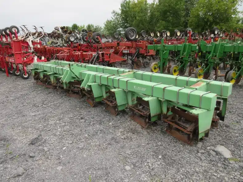 Besler 7000 Header - Row Crop