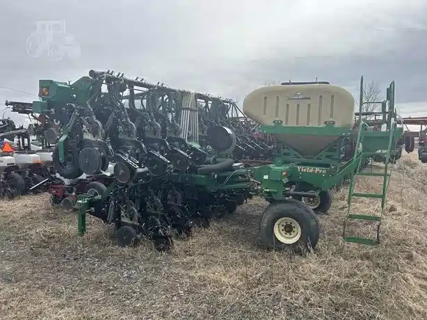 Photo de la Galerie 2 pour Great Plains 3PYPA-3115 Planteur