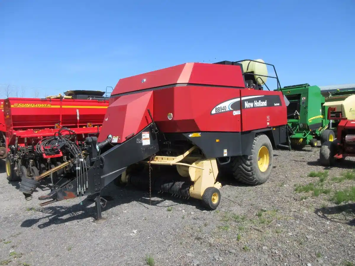 Photo de la Galerie 1 pour 2006 New Holland BB940A Presse à Balle Carrée/Large