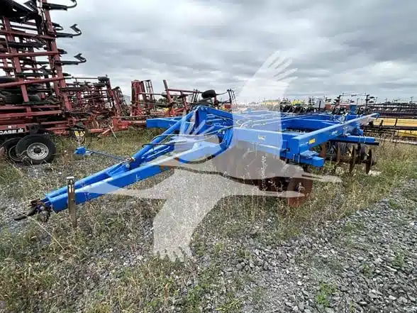 Photo de la Galerie 2 pour 2012 Landoll 2410-6-24 défonceuse