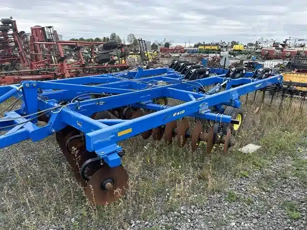 Photo de la Galerie 1 pour 2012 Landoll 2410-6-24 défonceuse