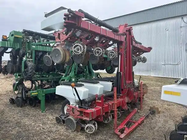 Photo de la Galerie 2 pour Agco White 8772 Planteur