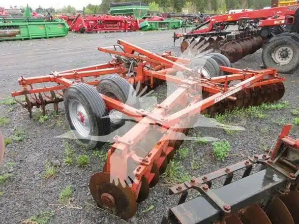 Photo de la Galerie 2 pour Massey Ferguson 520 Disque