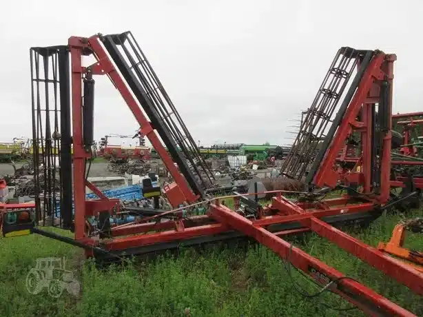 Gallery image 1 for Case IH CRUMBLER Rotary Harrow
