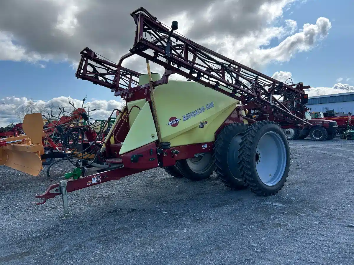 Photo de la Galerie 1 pour 2015 Hardi NAVIGATOR 4000 Arroseur - Trainé