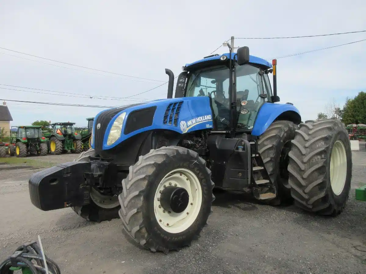 Gallery image 1 for 2013 New Holland T8.390 Tractor