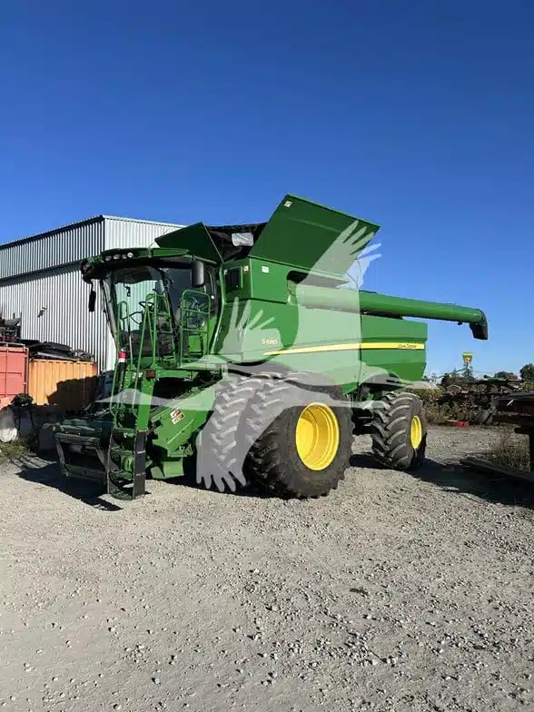Gallery image 2 for 2014 John Deere S680 Combine