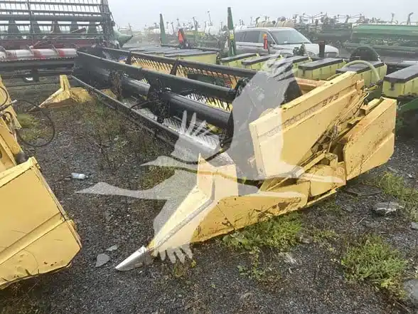 Gallery image 2 for New Holland 973 Header - Auger