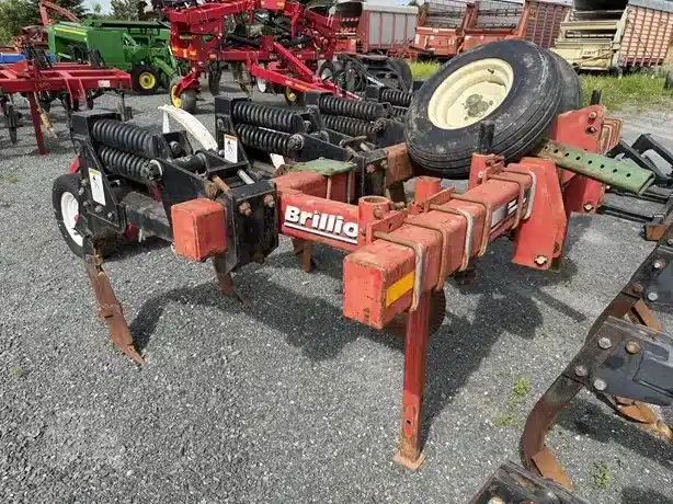 Gallery image 1 for Brillion Z138 Ripper