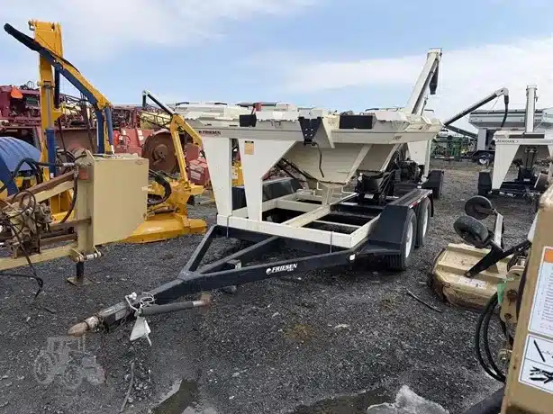 Photo de la Galerie 2 pour Friesen TITAN 4 SE semences Tender