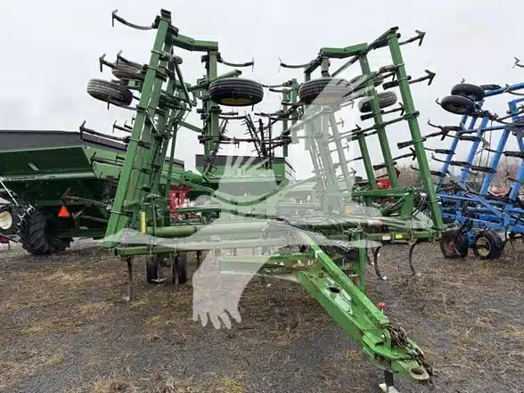 Photo de la Galerie 2 pour John Deere 2210 Cultivateur Sous-soleur