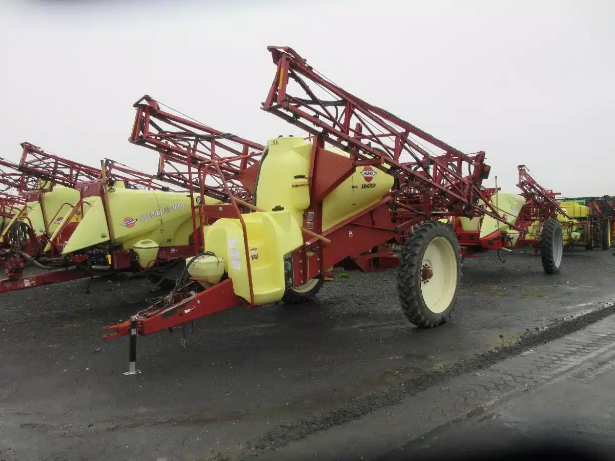 Gallery image 1 for Hardi NAVIGATOR NP1100 Sprayer - Pull Type