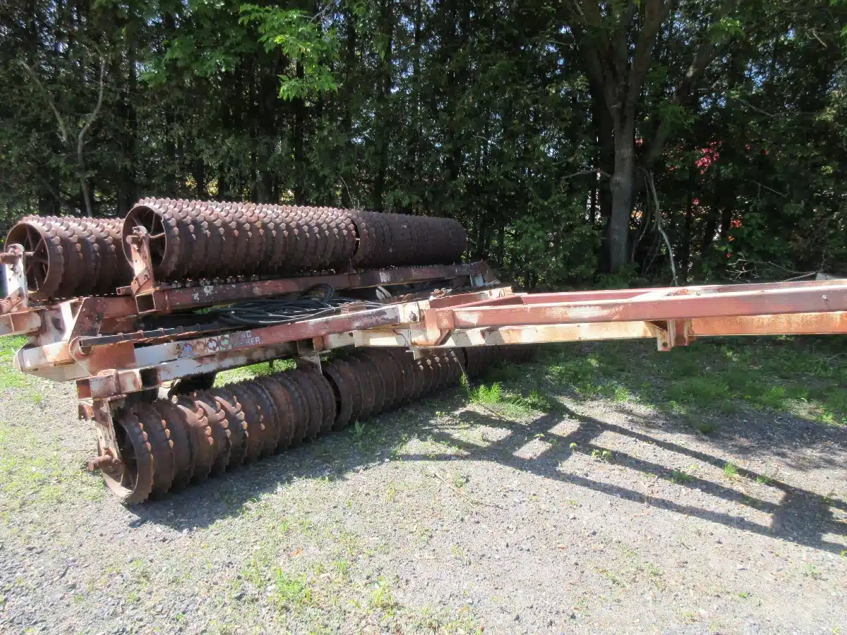 Photo de la Galerie 1 pour Dunham Lehr Rouleau émotteur'