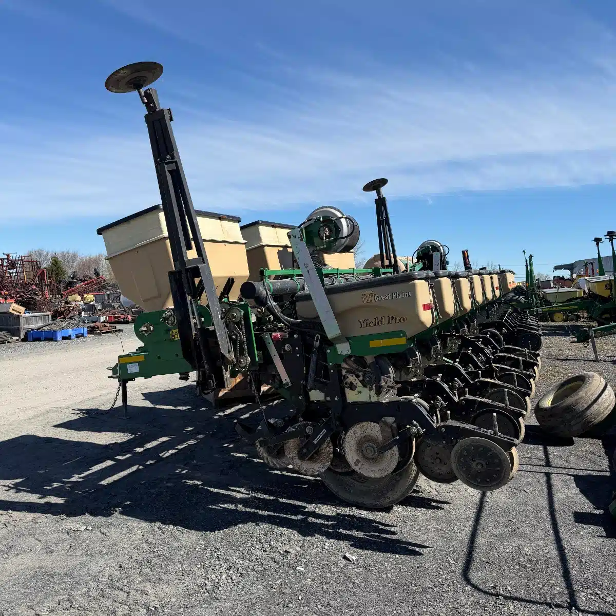 Gallery image 1 for Great Plains YP625A Planter