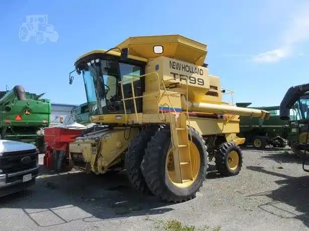 Photo de la Galerie 1 pour New Holland TR99 Batteuse