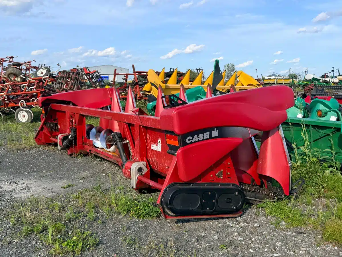 Gallery image 1 for Case 2208 Header - Row Crop