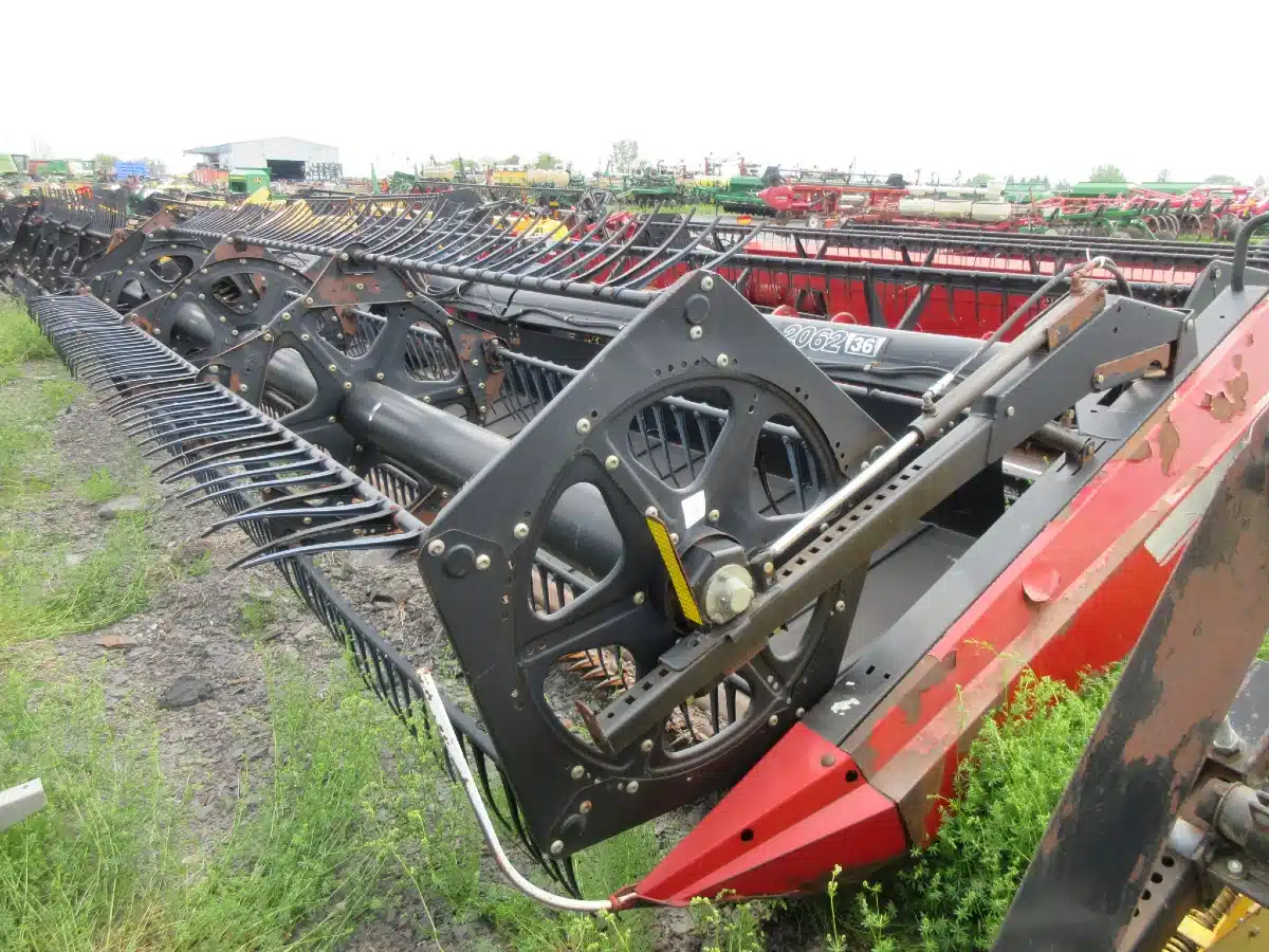 Gallery image 1 for 2007 Case IH 2062 Header - Draper